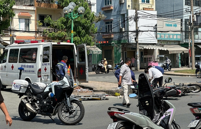 Tai nạn giao thông nghiêm trọng trên đường Tân Sơn, TPHCM